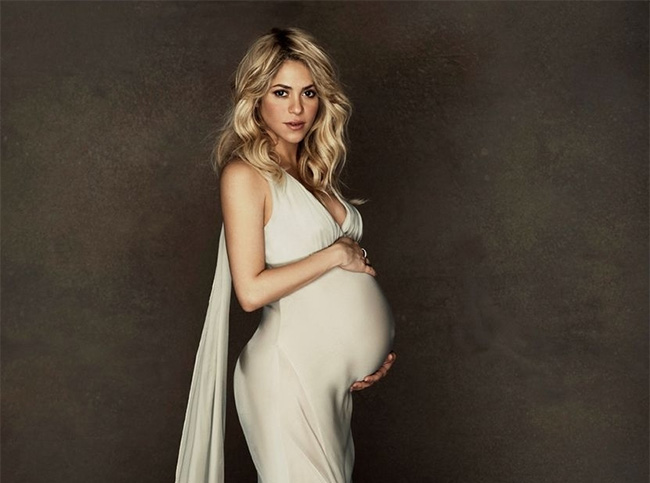 La posible "inne-cesárea" de Shakira y Piqué reabre el debate sobre el modo de nacer